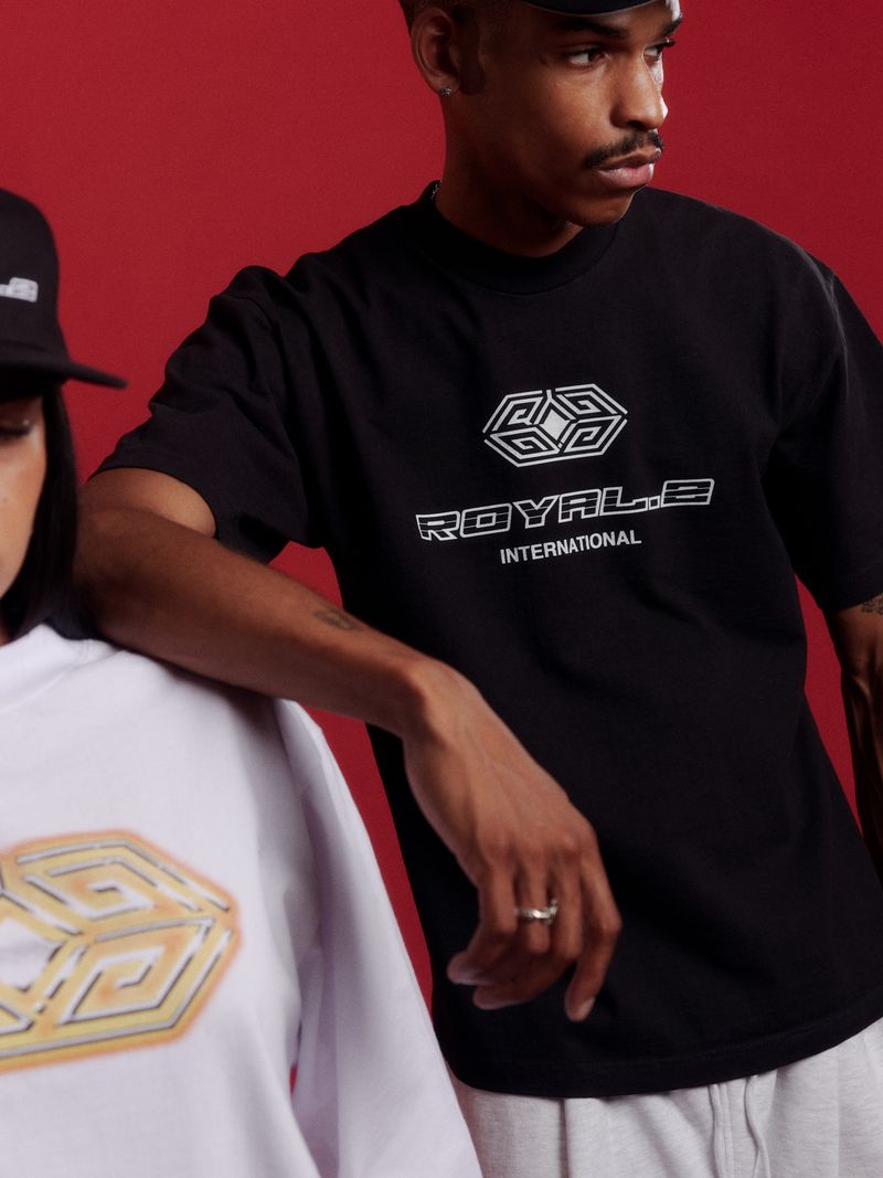 ROYAL.2 INTL' TEE